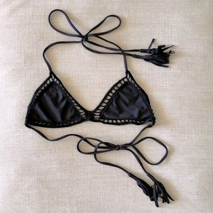 Acacia Swimwear - small top. black.